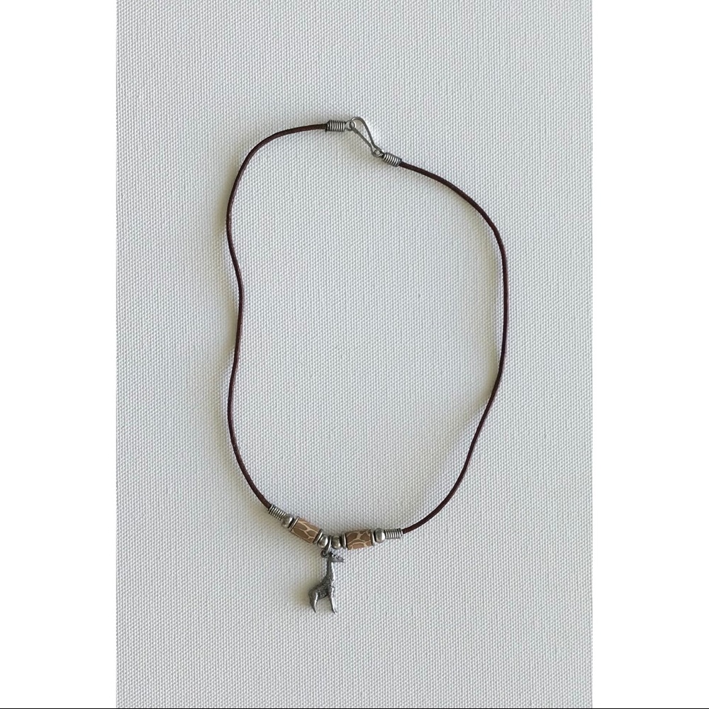Giraffe necklace short